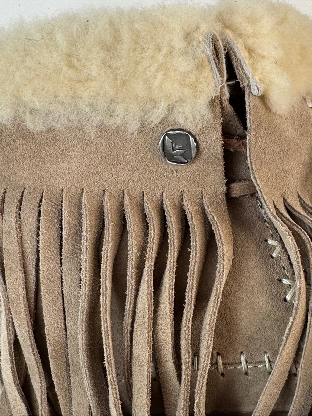 Koolaburra Size 5 Shearling Boot Hidden Wedge Fringe Moccasin Booties Women's - Picture 5 of 8